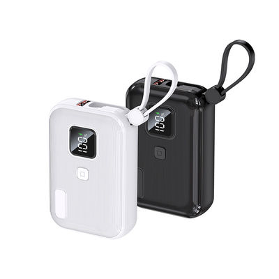 10000mAh Mini Power Bank ligero Carga inalámbrica tipo C para la comodidad en movimiento