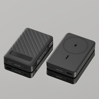 Banco de energía magnético Li Polymer 15W Salida inalámbrica Tipo C Protección contra sobrecarga