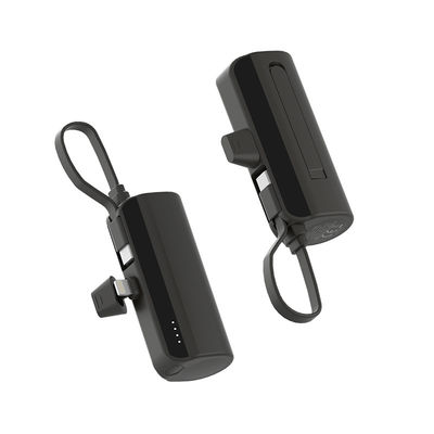 Un buen precio. Compacto ABS Litio Negro Polímero Plug de cola Powerbank 5V/2.1A Solución de carga en línea